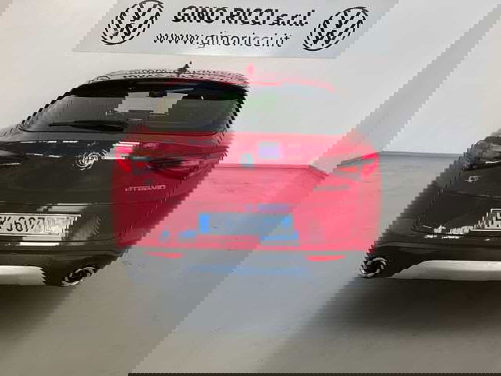 Alfa Romeo Stelvio usata a Forlì-Cesena (7)