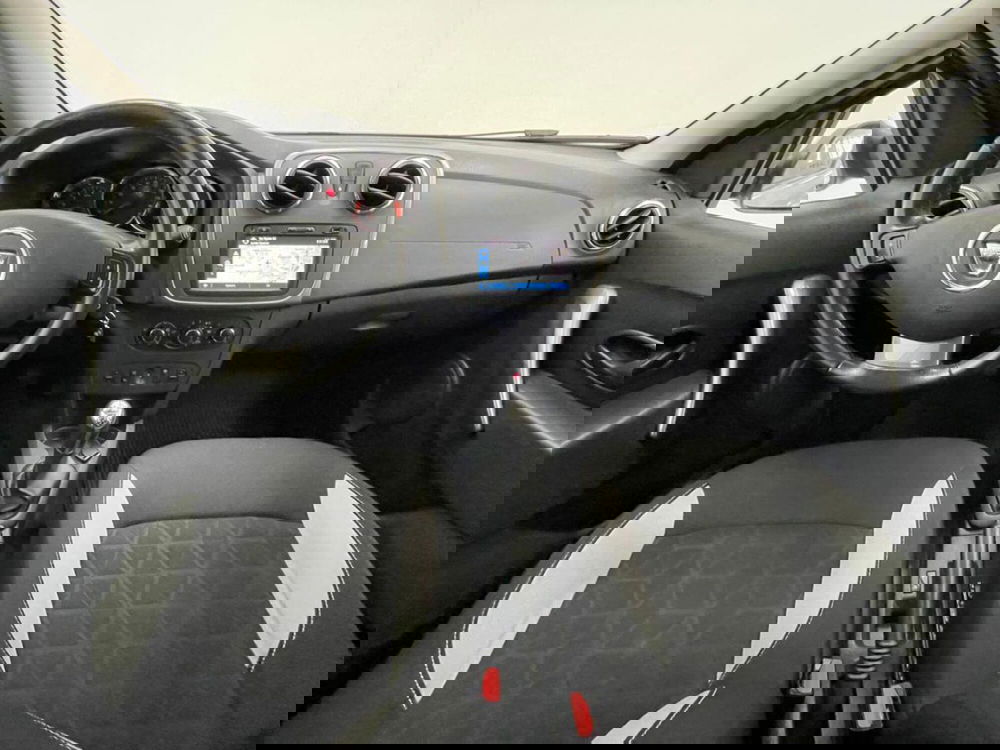 Dacia Sandero usata a Como (4)