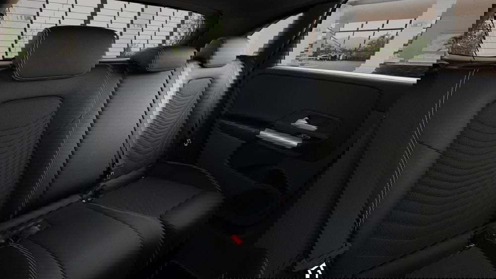 Mercedes-Benz Classe B nuova a Milano (6)