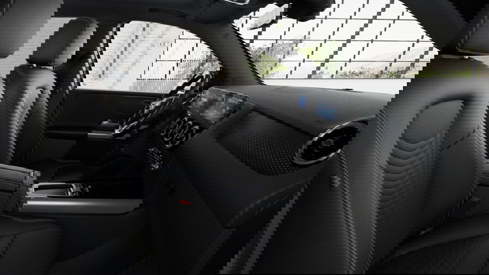 Mercedes-Benz Classe B nuova a Milano (7)