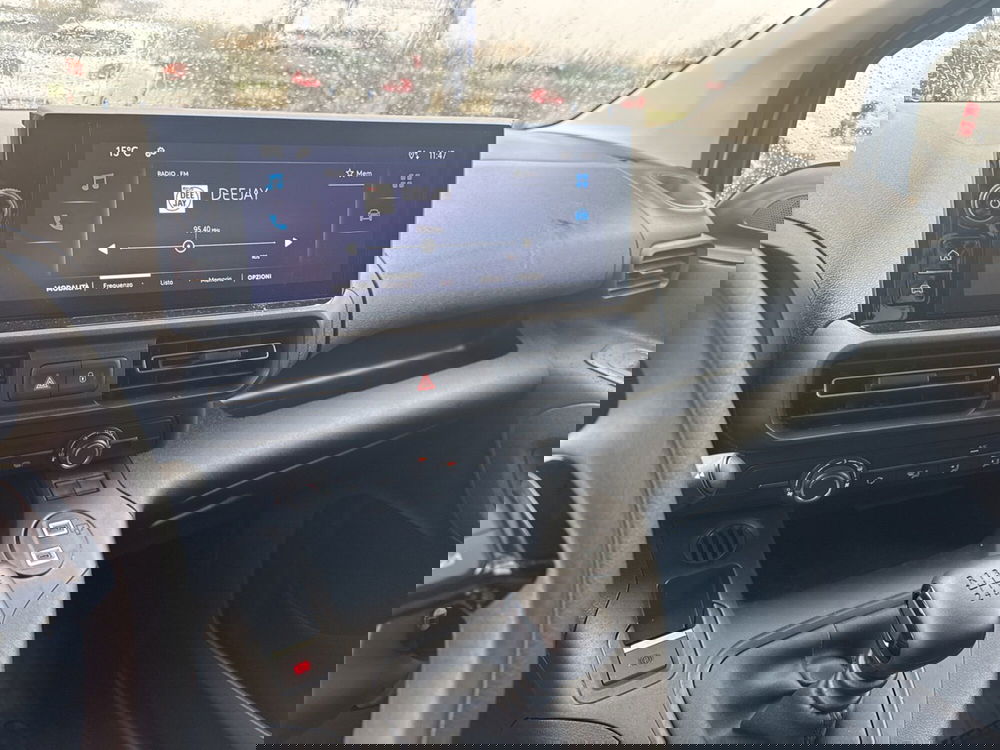 Toyota Proace City nuova a Ferrara (10)