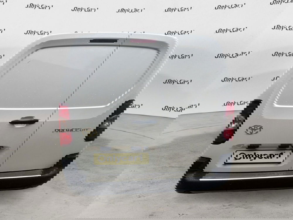 Toyota Proace City nuova a Ferrara (4)