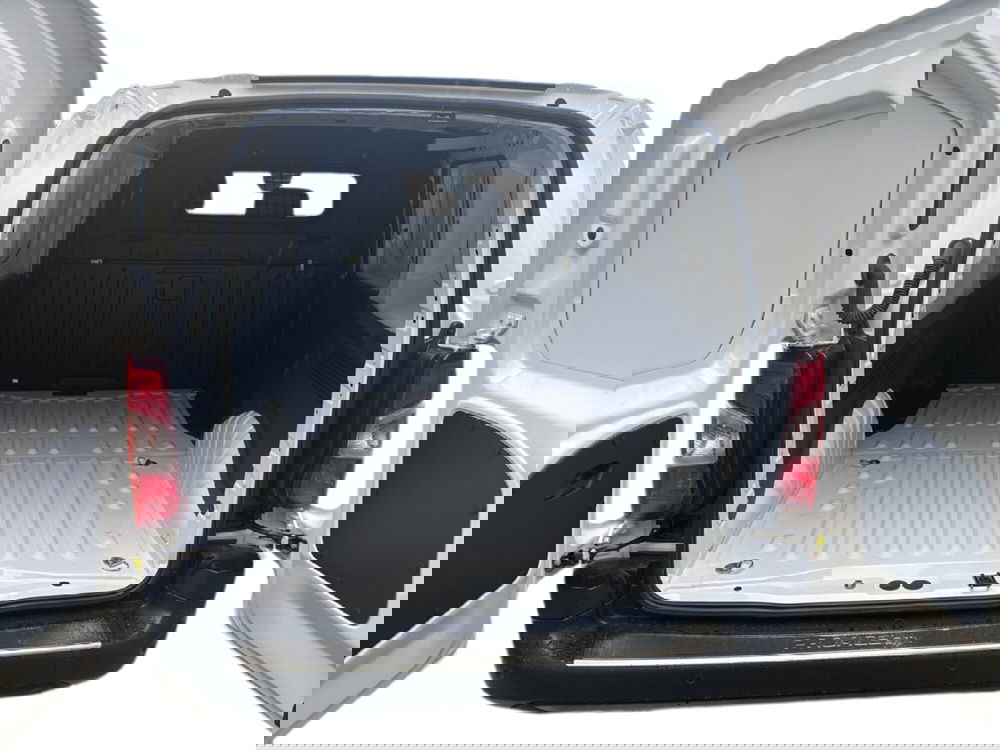 Toyota Proace City nuova a Ferrara (7)