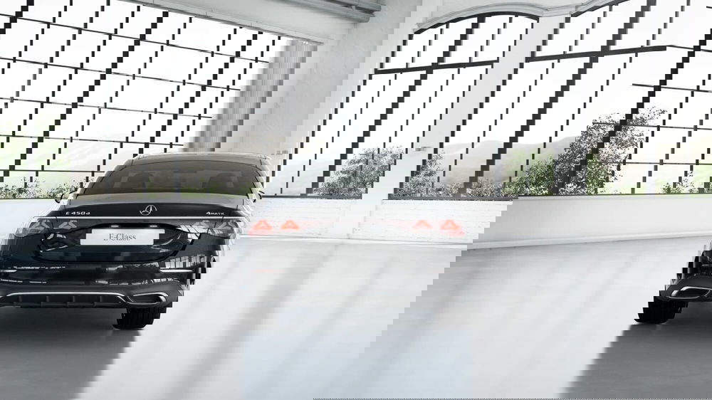 Mercedes-Benz Classe E nuova a Chieti (4)