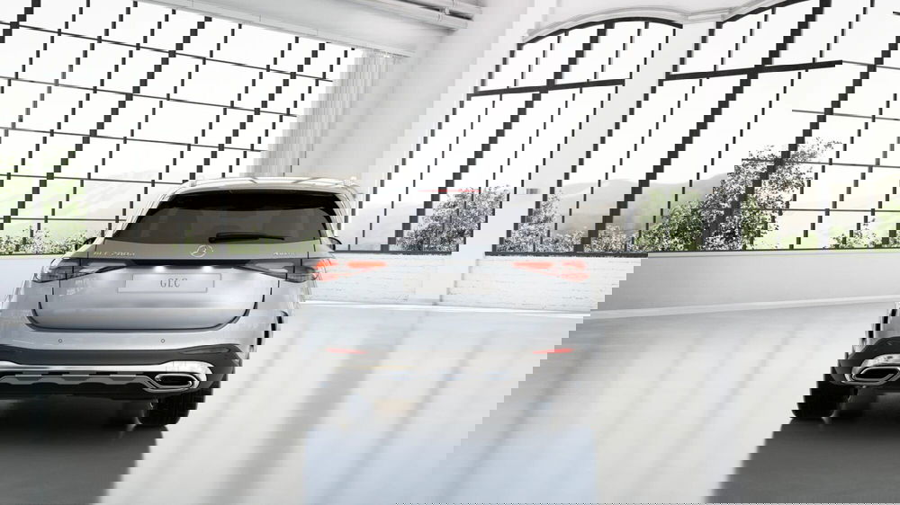 Mercedes-Benz GLC SUV nuova a Pescara (5)