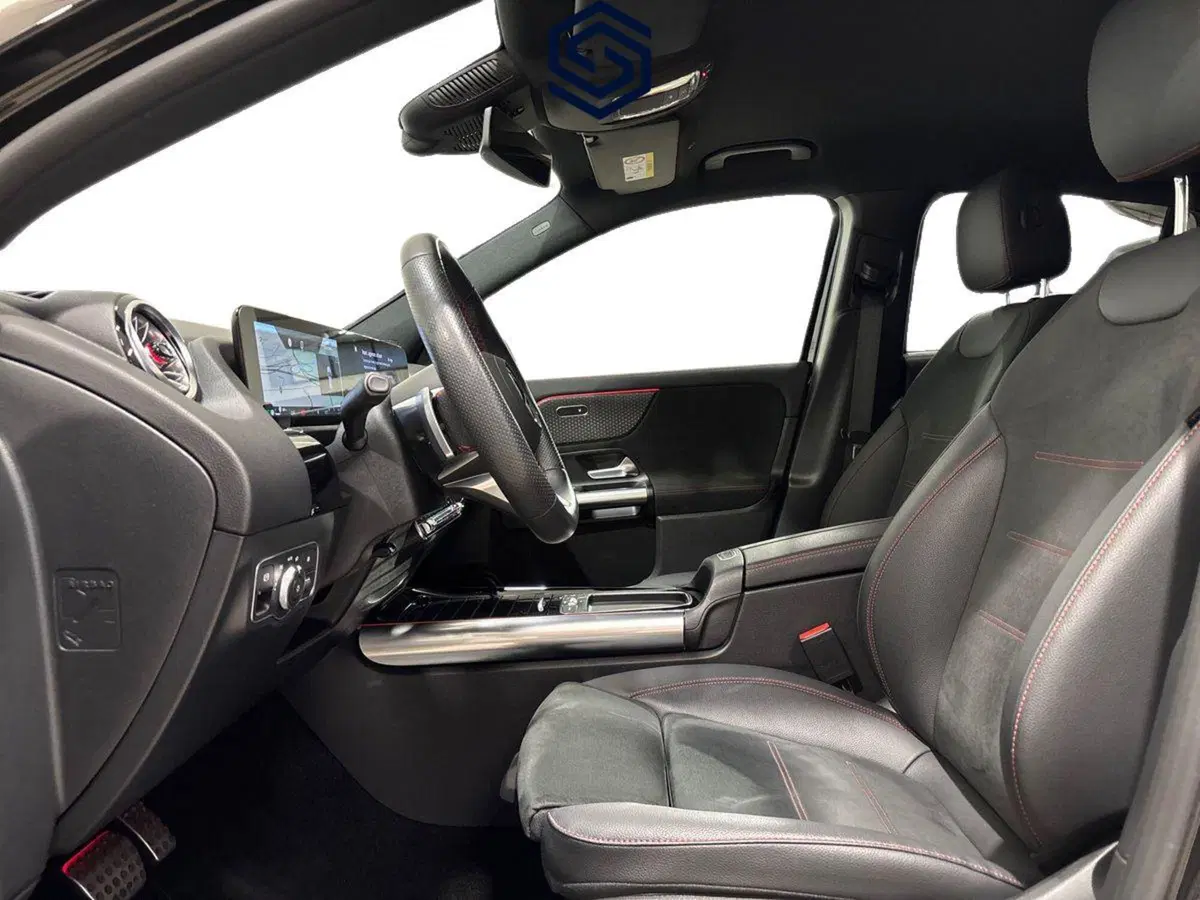 Mercedes-Benz GLA SUV usata a Cagliari (10)