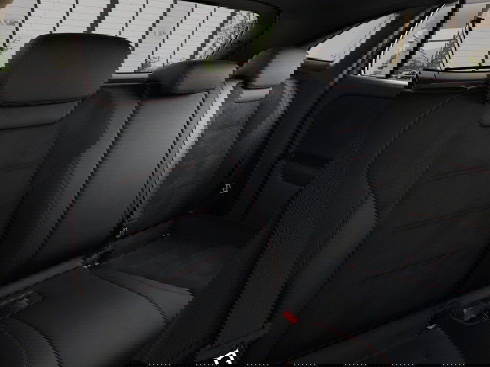 Mercedes-Benz GLA SUV nuova a Rimini (10)