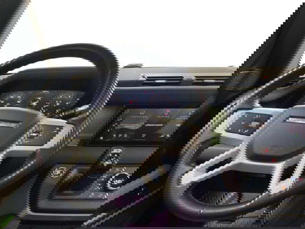 Land Rover Defender usata a Macerata (11)