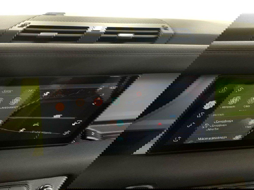 Land Rover Defender usata a Macerata (15)