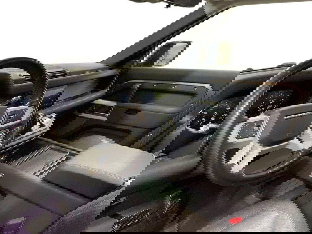 Land Rover Defender usata a Macerata (16)