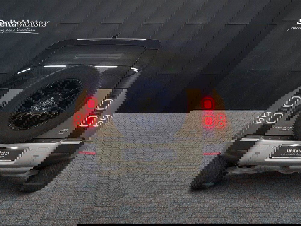 Land Rover Defender usata a Macerata (4)