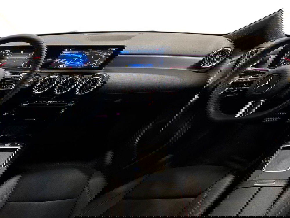 Mercedes-Benz Classe A Sedan nuova a Rimini (10)