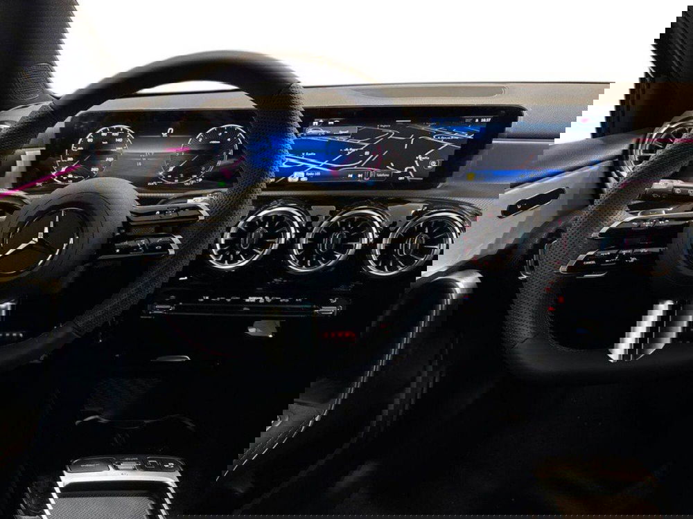 Mercedes-Benz Classe A Sedan nuova a Rimini (11)