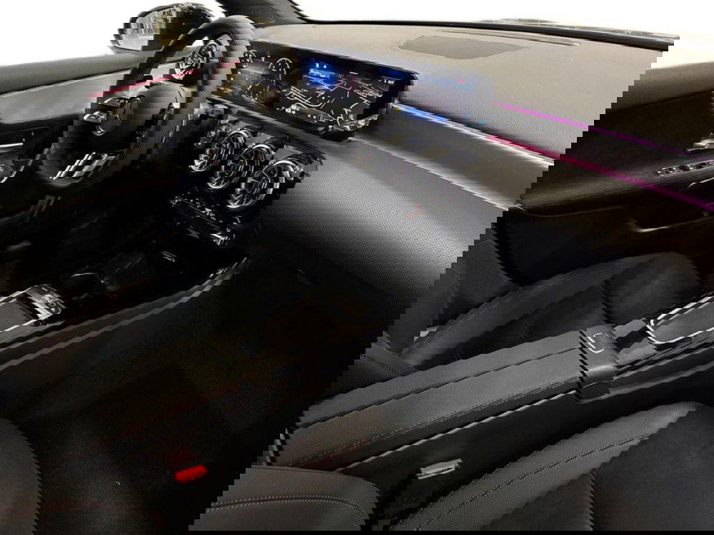 Mercedes-Benz Classe A Sedan nuova a Rimini (12)