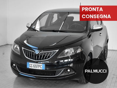 Lancia Ypsilon 1.0 FireFly 5 porte S&amp;S Hybrid Alberta Ferretti del 2022 usata a Prato