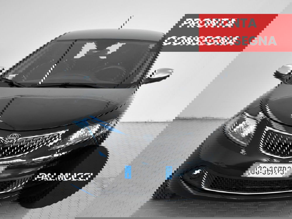 Lancia Ypsilon usata a Prato (2)