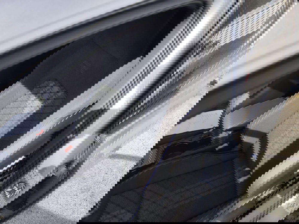 Volkswagen Golf nuova a Foggia (7)