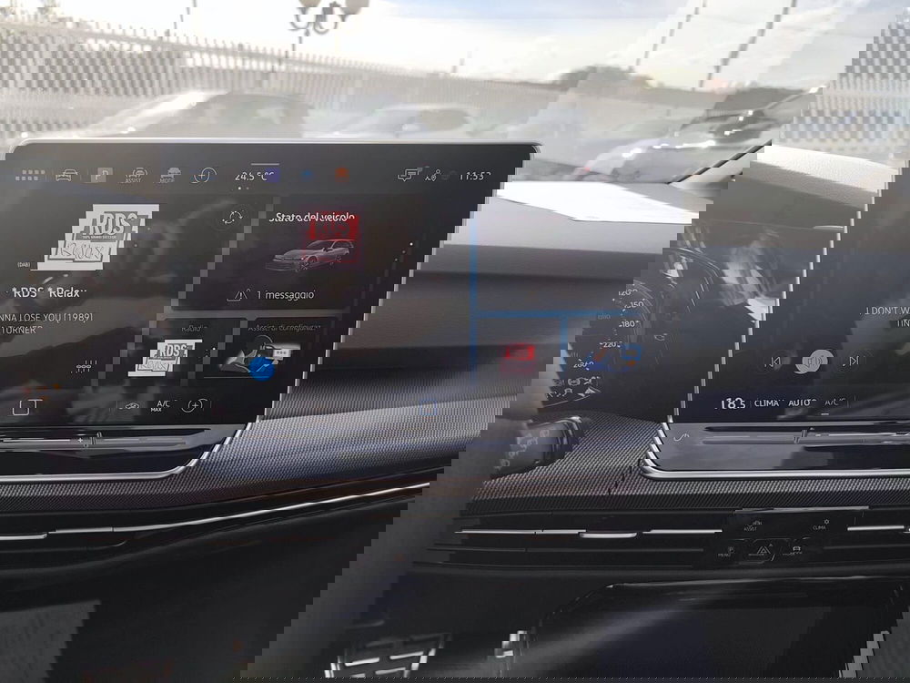 Volkswagen Golf nuova a Foggia (9)