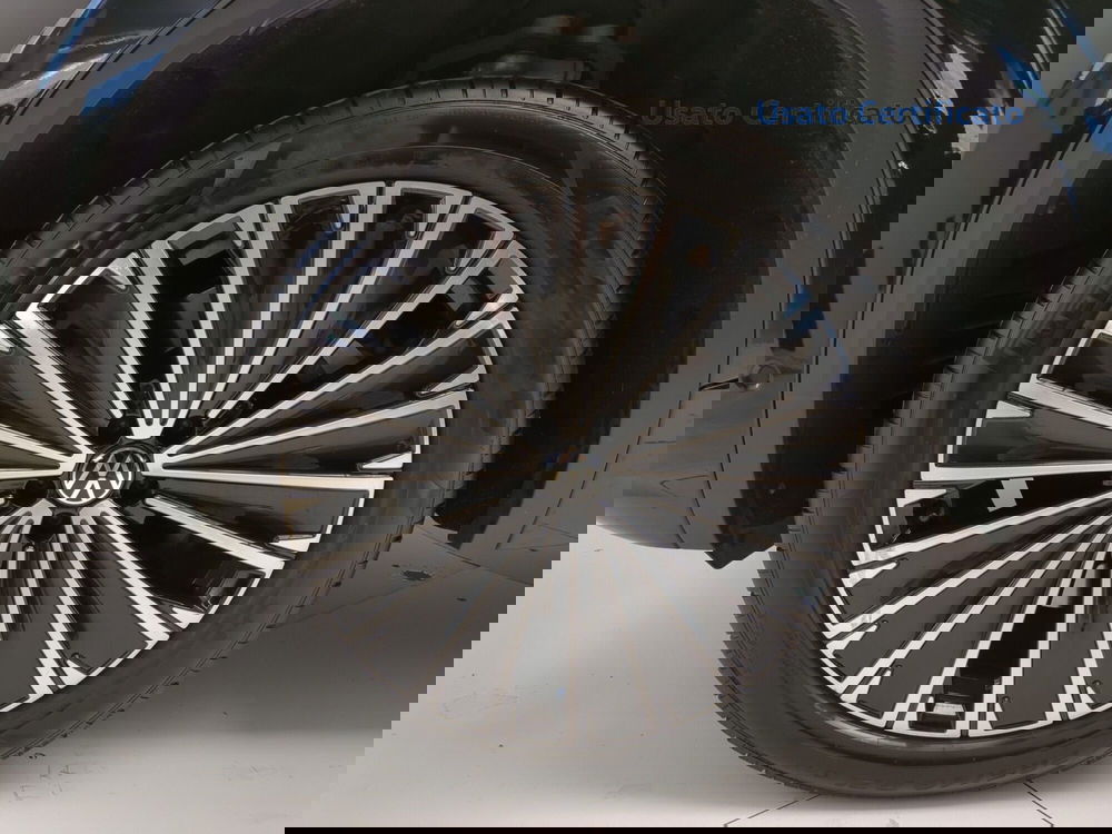 Volkswagen Touareg usata a Avellino (9)