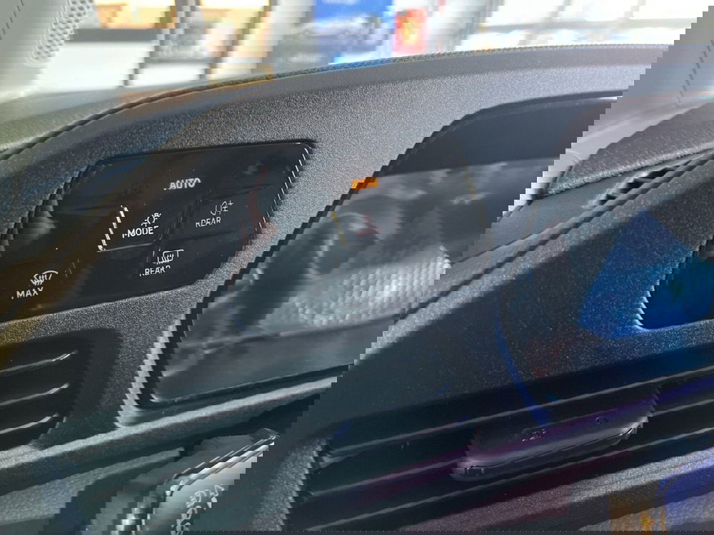 Volkswagen Veicoli Commerciali Caddy nuova a Salerno (17)