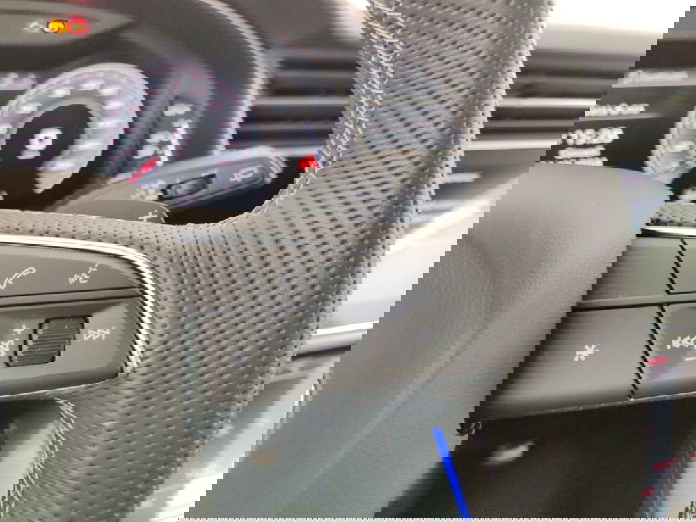 Audi Q8 usata a Massa-Carrara (20)