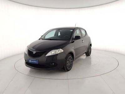 Lancia Ypsilon 1.0 FireFly 5 porte S&amp;S Hybrid Maryne del 2020 usata a Massa