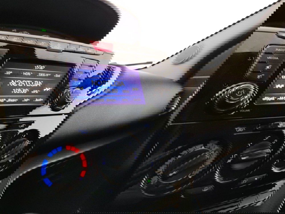 Lancia Ypsilon usata a Massa-Carrara (15)