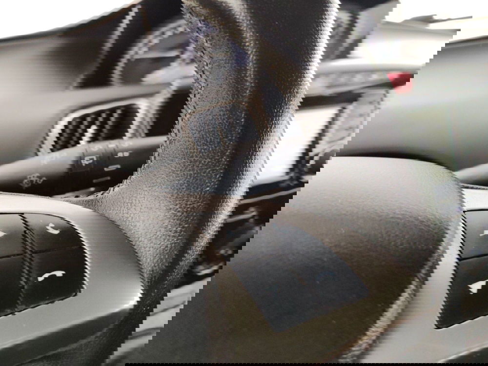 Lancia Ypsilon usata a Massa-Carrara (16)