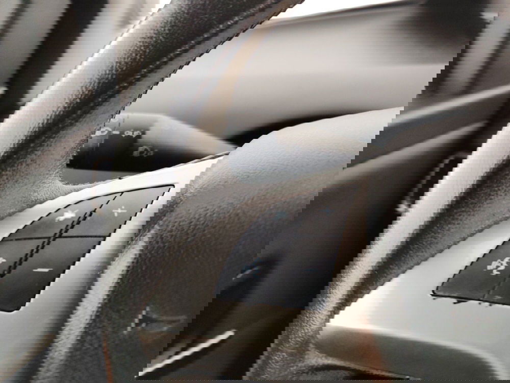 Lancia Ypsilon usata a Massa-Carrara (17)