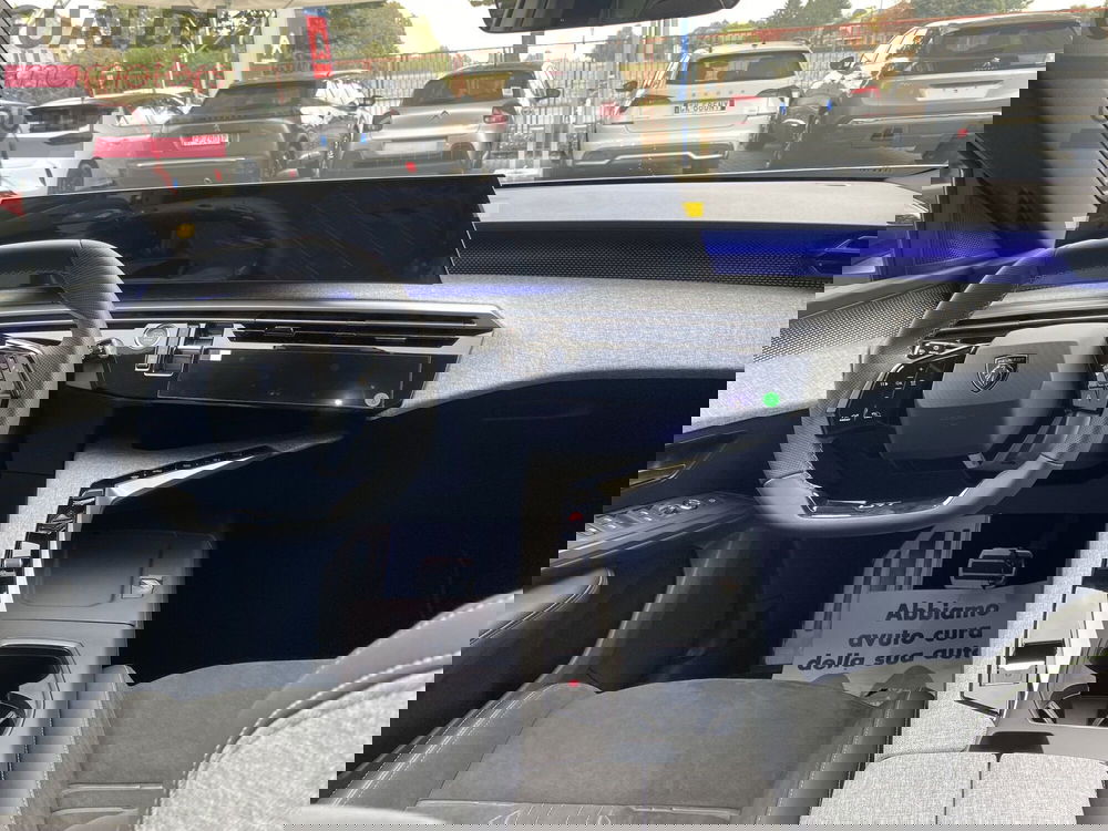 Peugeot 5008 nuova a Modena (13)