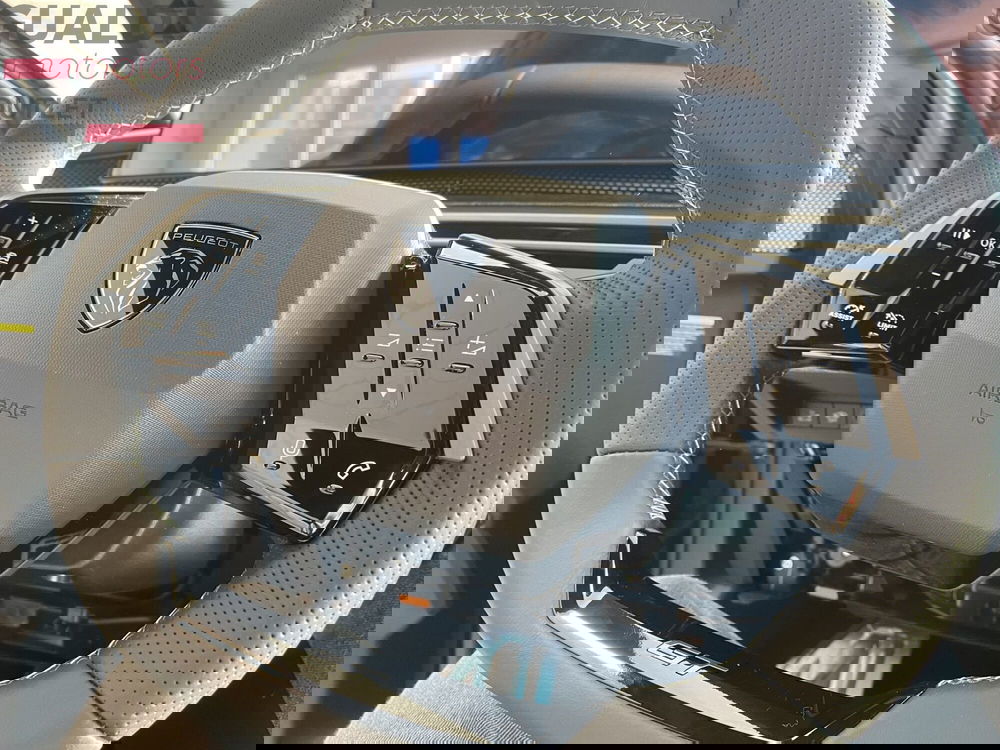 Peugeot 5008 nuova a Modena (10)