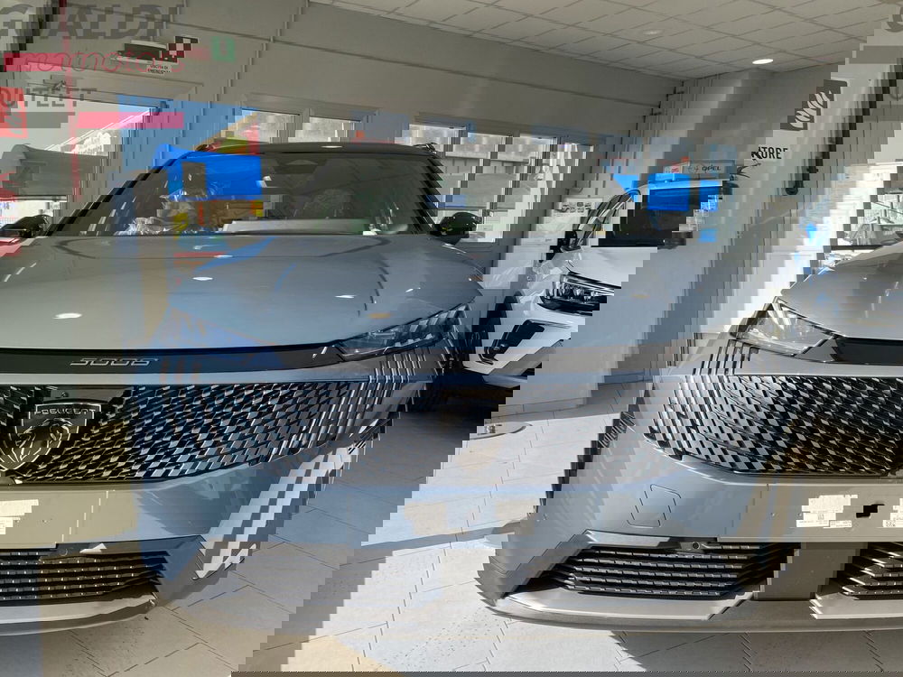 Peugeot 5008 nuova a Modena (2)