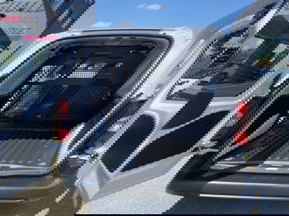 Peugeot Partner Furgone nuova a Modena (17)