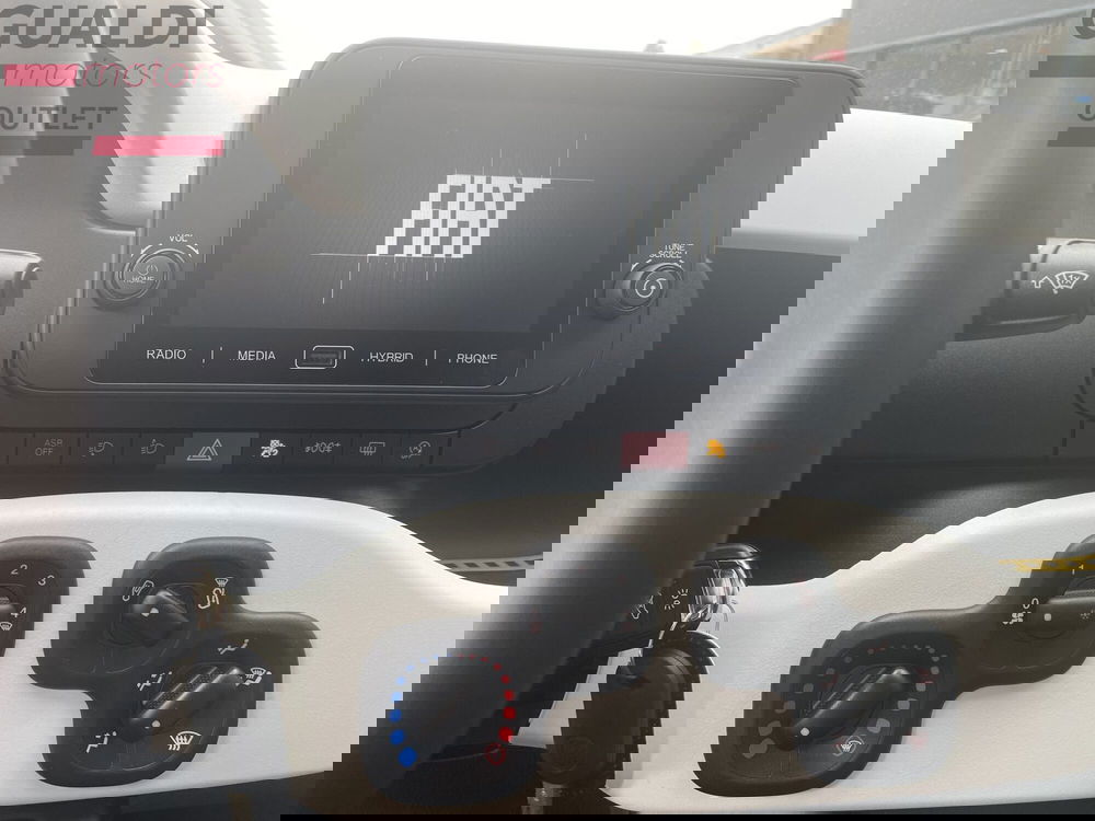 Fiat Panda Cross nuova a Modena (7)