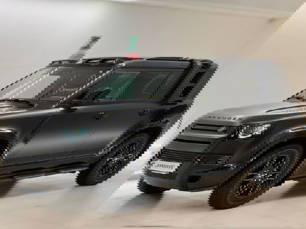 Land Rover Defender usata a Savona