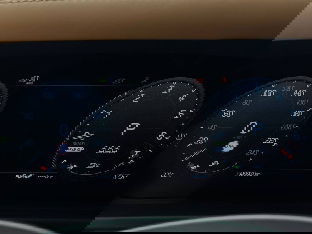 Land Rover Defender usata a Savona (10)