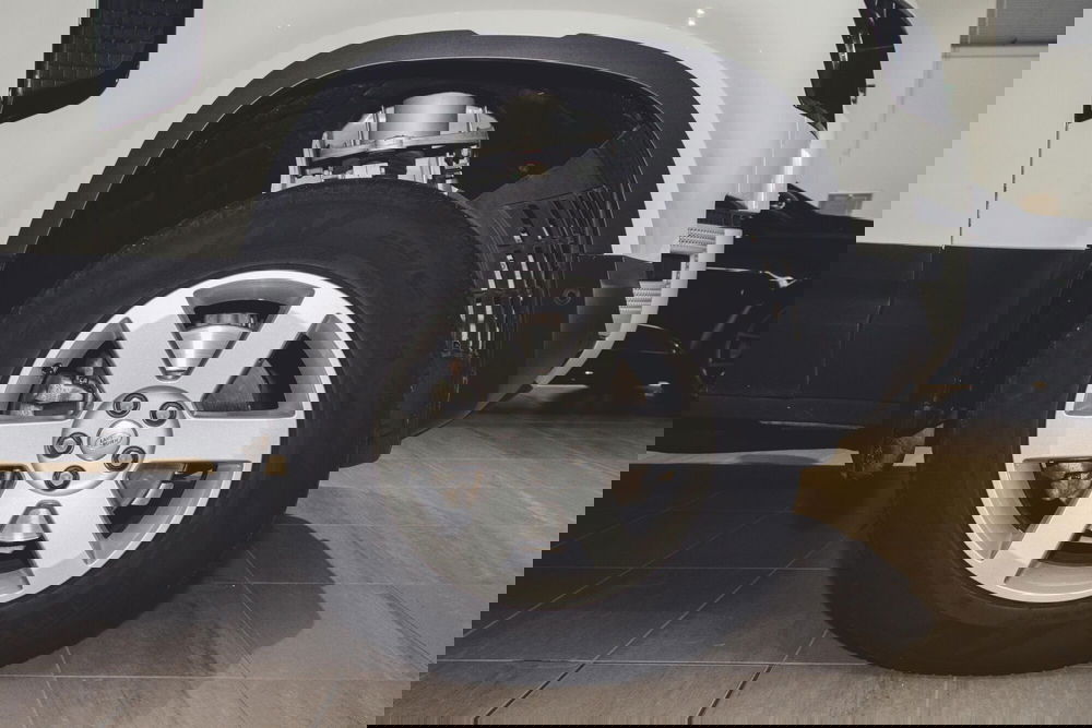 Land Rover Defender usata a Vercelli (5)