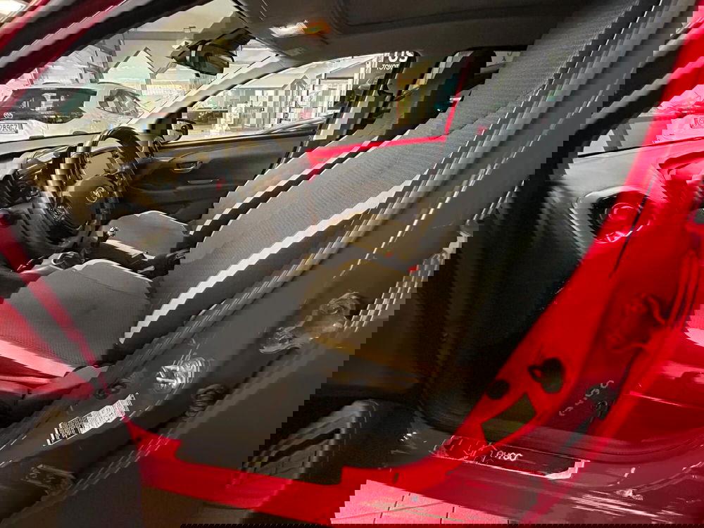 Toyota Aygo usata a Bergamo (12)