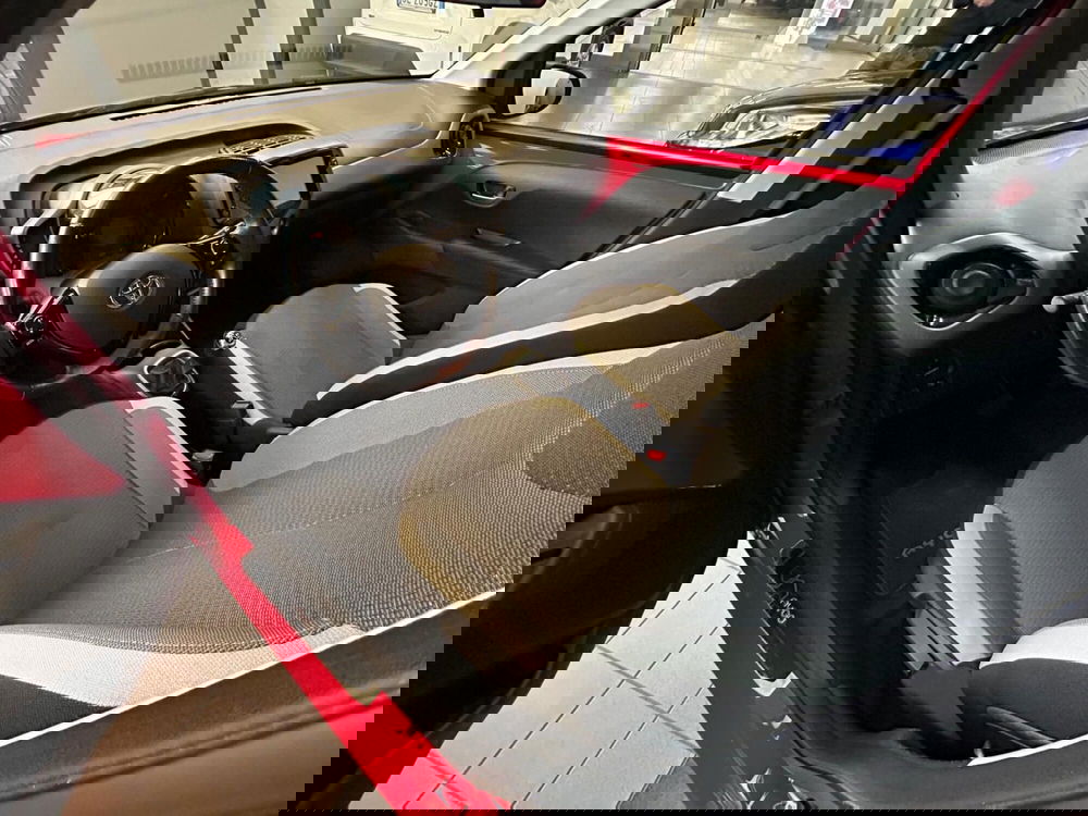 Toyota Aygo usata a Bergamo (18)