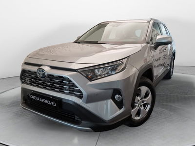 Toyota Rav4 HV (218CV) E-CVT 2WD Active del 2021 usata a Curno