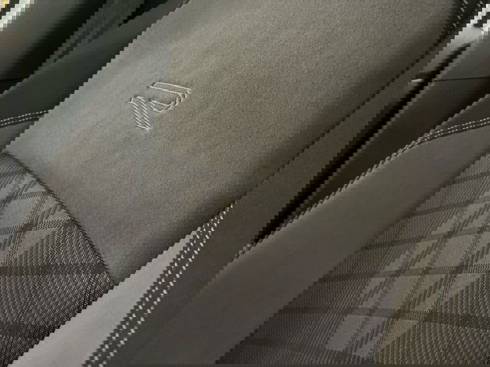 Volkswagen Taigo usata a Prato (16)