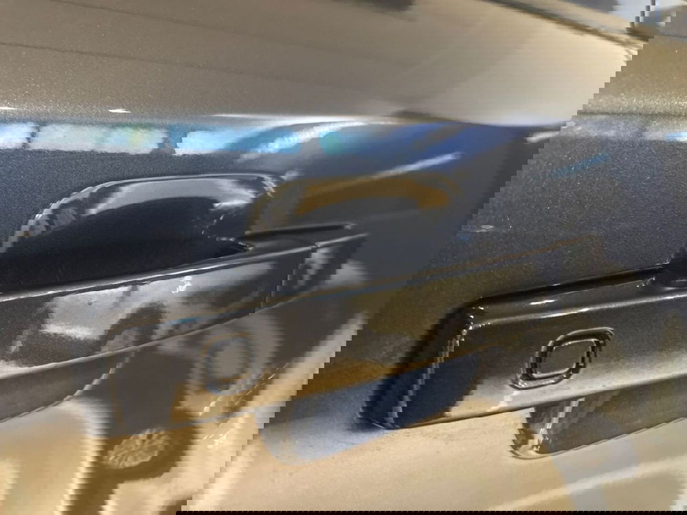 Land Rover Defender usata a Firenze (17)