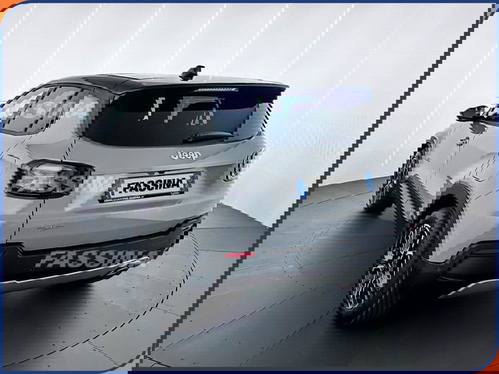 Jeep Avenger nuova a Milano (4)