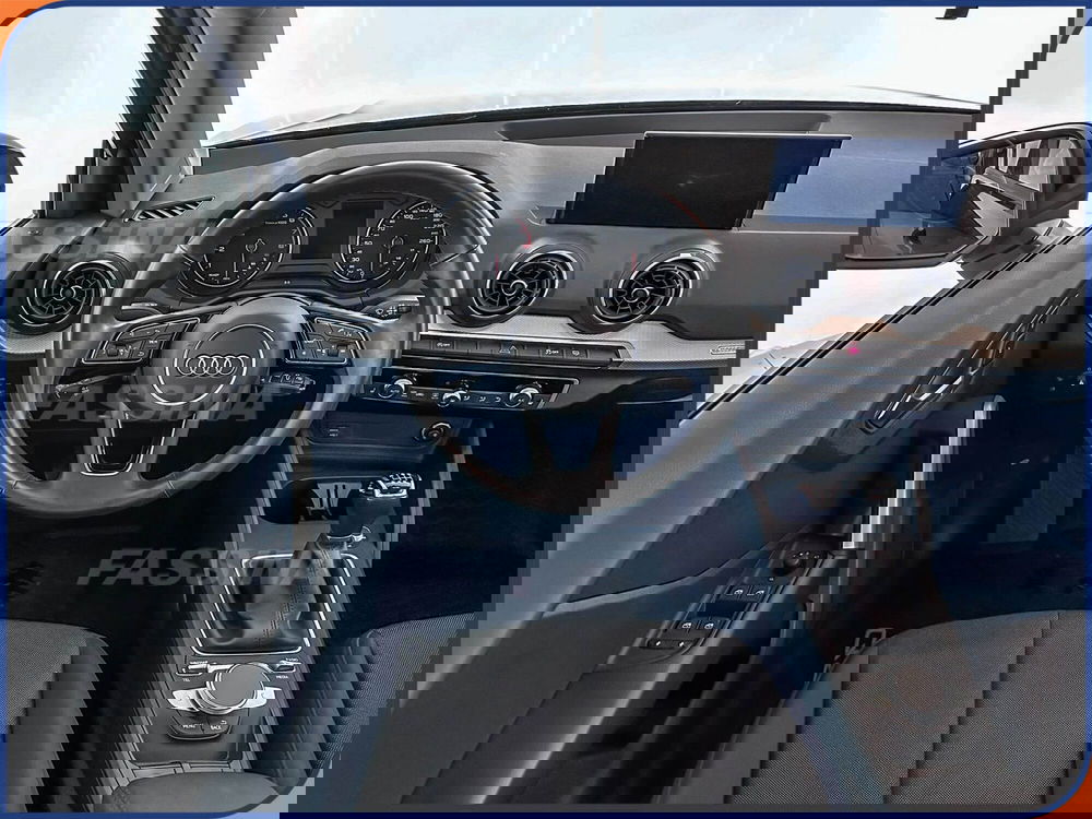 Audi Q2 usata a Milano (10)