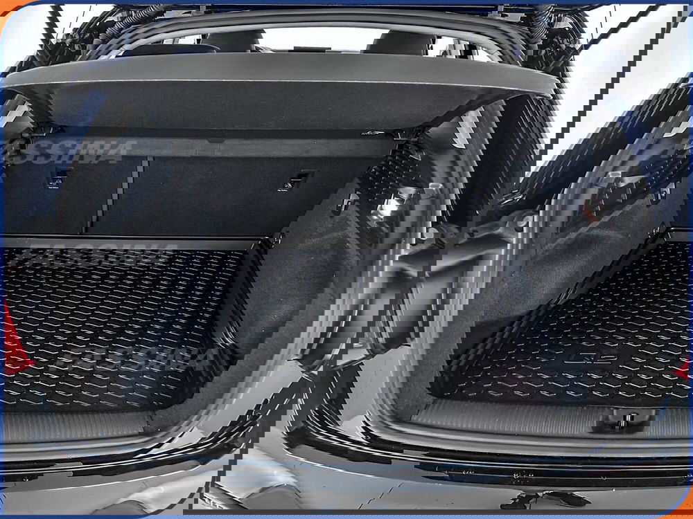 Audi Q2 usata a Milano (11)