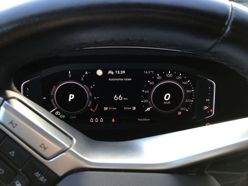 Volkswagen Tiguan usata a Genova (12)