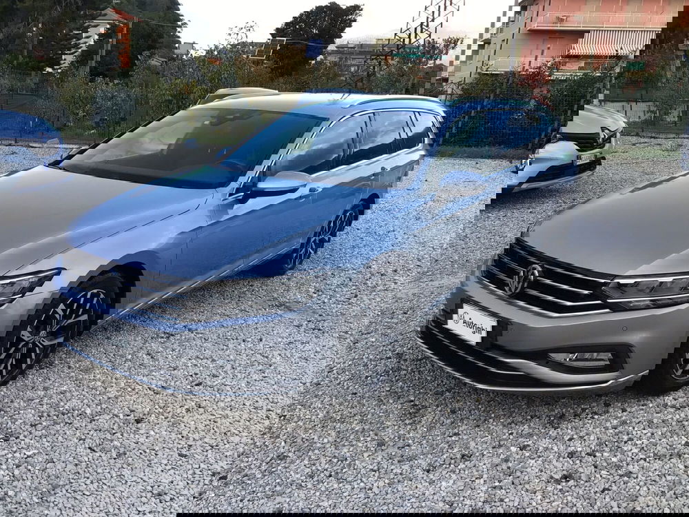 Volkswagen Passat Variant usata a Genova