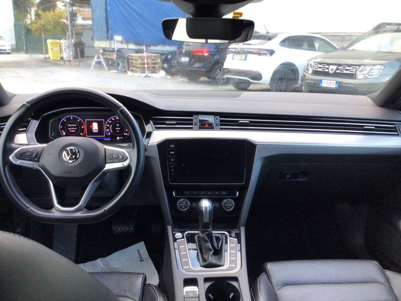 Volkswagen Passat Variant usata a Genova (11)