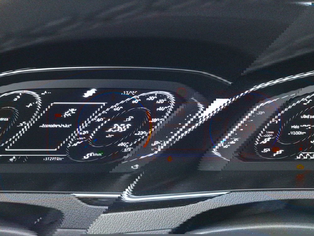 Volkswagen Passat Variant usata a Genova (13)