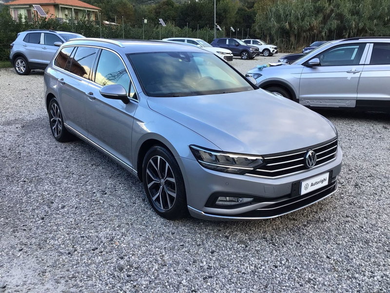 Volkswagen Passat Variant usata a Genova (3)